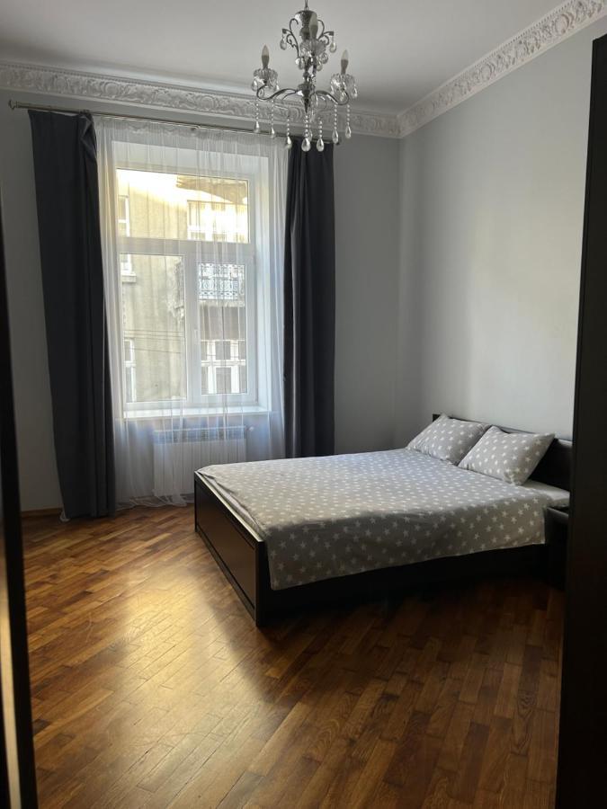 Apartment On Centre Lwów Zewnętrze zdjęcie