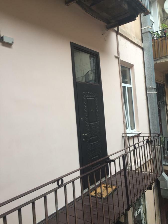 Apartment On Centre Lwów Zewnętrze zdjęcie